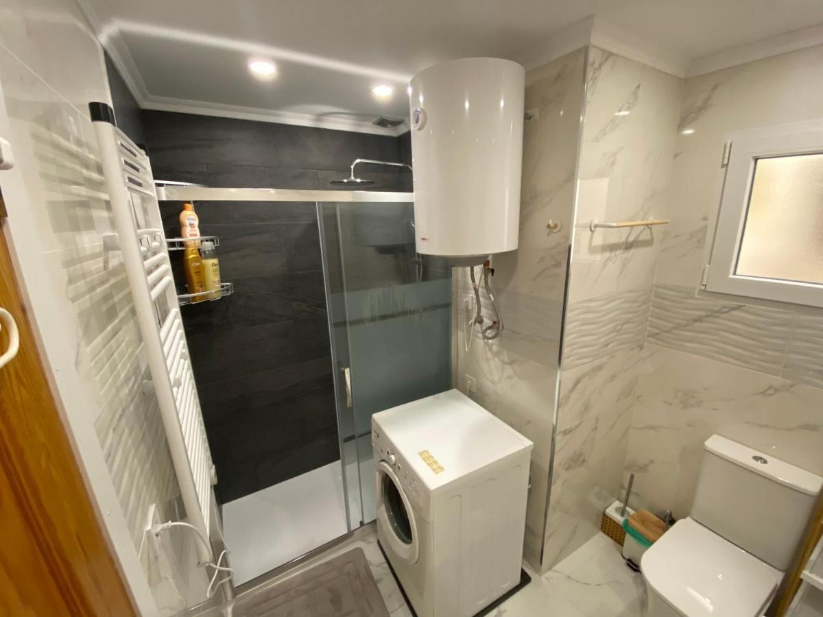 Orihuela Costa 2-Bedroom 1-Bath Renovated Vacation Rental On La Zenia Beach Eksteriør billede